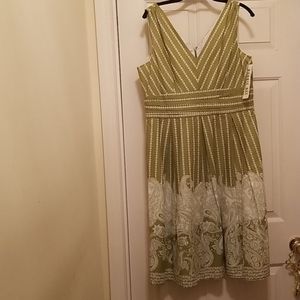 ROBBIE BEE Collection- WOMENS SIZE14.. NEW